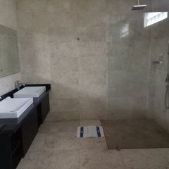 Villa Indah Batu Layar - Bild 9