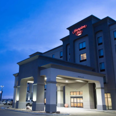 Hampton Inn by Hilton Lloydminster thumbnail 1