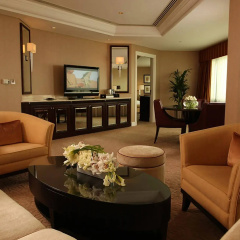 Mövenpick Grand Al Bustan Dubai - Bild 9