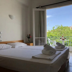 Main Guest House Skiathos thumbnail 5