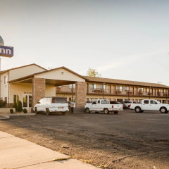 Econo Lodge Panguitch near Bryce Canyon thumbnail 1