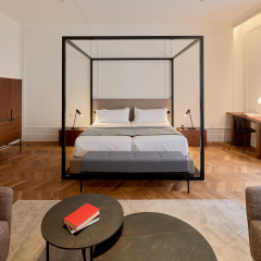 Kozmo Hotel Suites & Spa - Small Luxury Hotels of the World - Bild 12