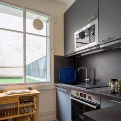 Neuilly-Sur-Seine F2 En Rez de Chaussee (Adults Only) - Bild 3