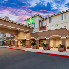La Quinta Inn & Suites by Wyndham Las Vegas Red Rock - Bild 15