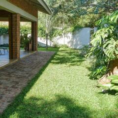 Private Self Catering Cottage in Victoria Falls in Buffalo Range, Zimbabwe from 422$, photos, reviews - zenhotels.com photo 8