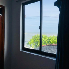 Surf Paradise & Cabana thumbnail 2