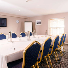 Royal Hotel Cardiff by Belvilla thumbnail 19