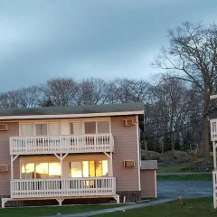 Smuggler's Cove Inn thumbnail 1