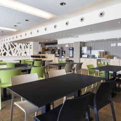 B&B Madrid Aeropuerto T1 T2 T3 - Bild 26