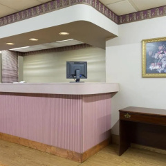 Red Carpet Inn & Suites thumbnail 2