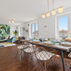 BRIGHT: The PENTHOUSE - Jacuzzi - BBQ - Parkplatz/Parking - Bild 17