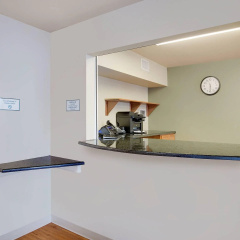 WoodSpring Suites Columbus NE I-270 Airport thumbnail 23