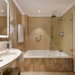 AC Hotel Carlton Madrid by Marriott - Bild 9