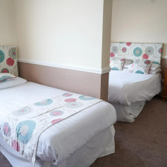 The Royal Hotel thumbnail 6