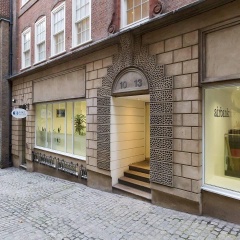 Urban Stay Lovat Lane Apartments - Bild 1