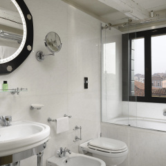 Hotel L'Orologio Venezia - Bild 8