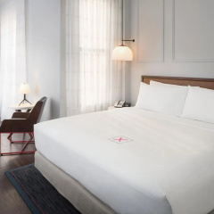 Axiom Hotel thumbnail 8