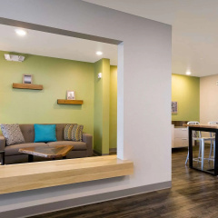 WoodSpring Suites Houston IAH Airport thumbnail 5