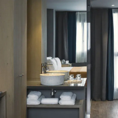 Uma House by Yurbban Trafalgar thumbnail 29
