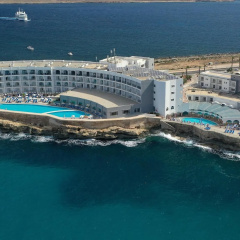 Paradise Bay Resort