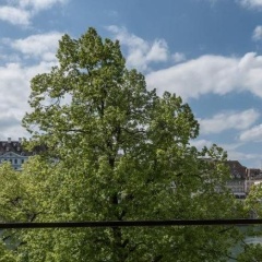 East-West Riverside Hotel - Bild 7