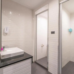 Patong Poshtel - Adults Only - Hostel - Bild 8