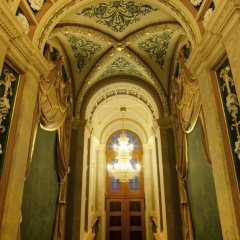 Deminka Palace - Bild 15