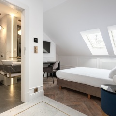 Central Palace - Bild 2