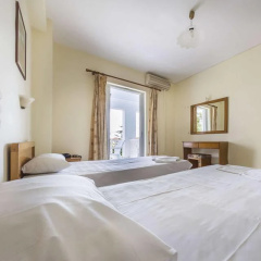 Laganas Holidays Hotel thumbnail 4