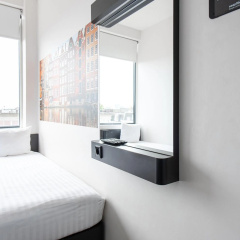 easyHotel Amsterdam City Centre South - Bild 6