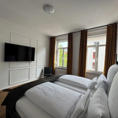 HLH - Luxus Familiensuite mit Terrasse - Bild 6