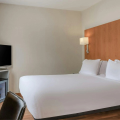 AC Hotel Sevilla Fórum by Marriott - Bild 6