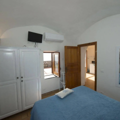 Marina Del Cantone Chalet thumbnail 1