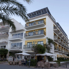 Hotel Los Geranios - Bild 1