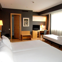 Hotel Barcelona Universal - Bild 7