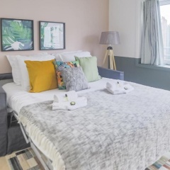 GuestReady - Bright Apt for 4 Issey-Les-Moulienaux - Bild 2