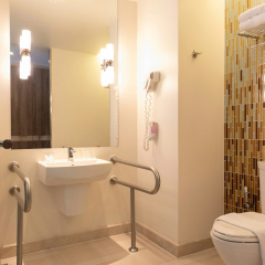 Holiday Inn Express Phuket Patong Beach Central by IHG - Bild 10