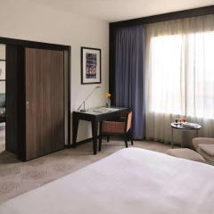 Avani Deira Dubai Hotel thumbnail 5