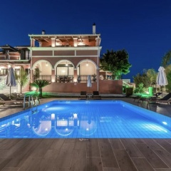 Amalthia Villa thumbnail 14