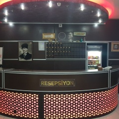 Deluxe Hotel - Bild 7