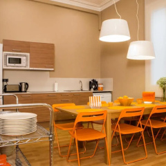 Born Barcelona Hostel thumbnail 17
