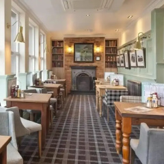 The Queen Hotel Wetherspoon thumbnail 14