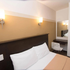 WE Travelers Inn
