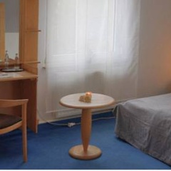 Village Stadthotel - Bild 1