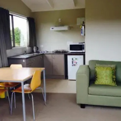 Waikava Harbour View - Catlins Accommodation thumbnail 11