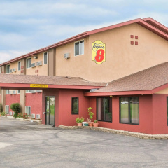 Super 8 by Wyndham Worthington Minnesota thumbnail 10