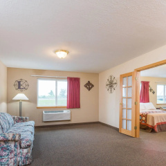 Super 8 by Wyndham Gallipolis Pt Pleasant Area thumbnail 14