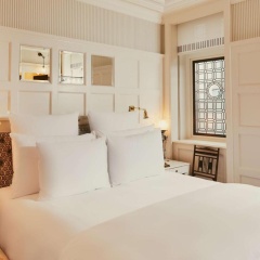 At Sloane - Bild 7