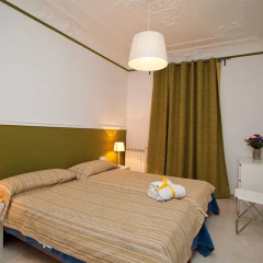 Hostal Medea thumbnail 3