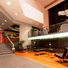 Holiday Inn photo 4